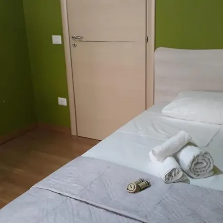 Intero Tra Universita-ospedale E Centro Storico Apartamento *